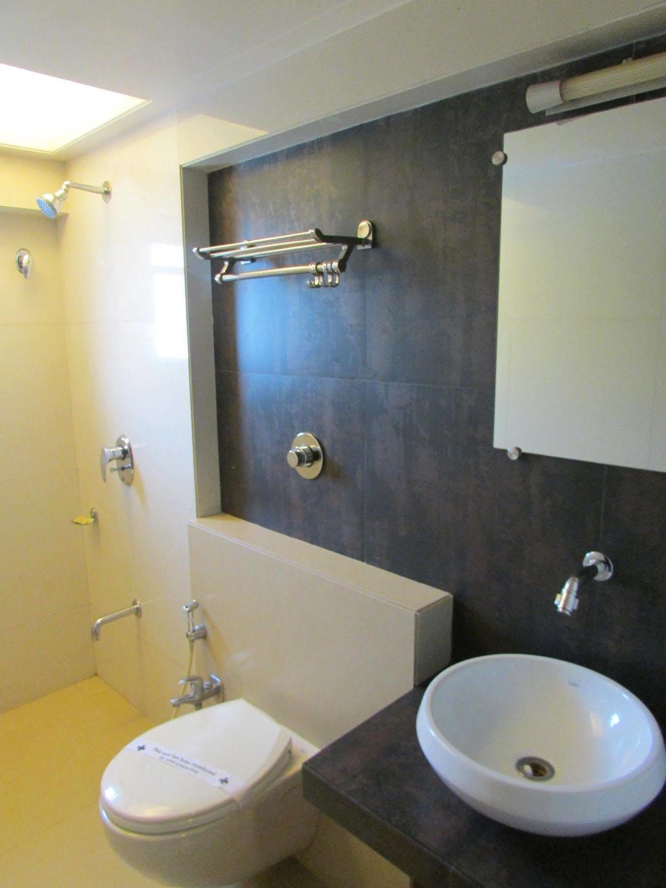 Hotel Mourya Residency Thane Bagian luar foto